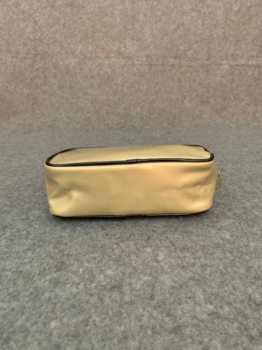 Yves Saint Laurent YSL Beaute Travel Toiletry Cosmetic Top Zip Closure Bag - Picture 8 of 8
